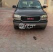 GMC Suburban with Full service history photo 2