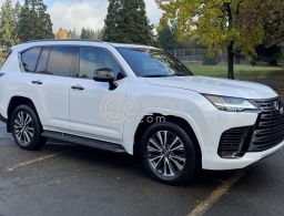 Neatly 2022 Lexus LX 600 Premium in Ar Rayyan Qatar