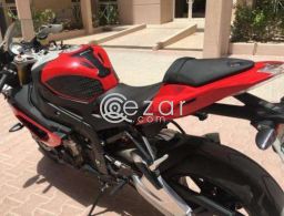 Bike BMW S1000 RR only 2700 km in rare condition for sale in Qatar