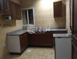 ROOM AVAILABLE FOR EXCUTIVE BECHELOR IN FLAT ( NO COMMISSION) for rent in Qatar