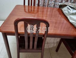 Wooden Dining Table for SALE for sale in Qatar