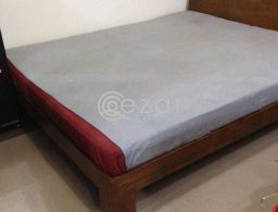 Bed - king size - 180cm x 210cm for sale in Qatar