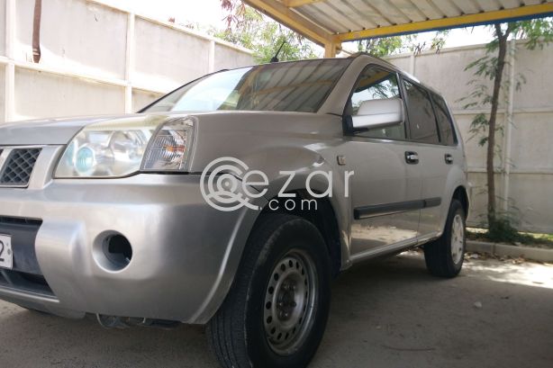 2009 Nissan X-Trail for urgent sale photo 1