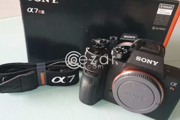 Sony Alpha A7 III Lens camera photo 5