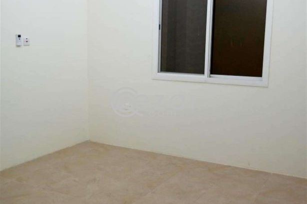 INCLUDE W & E...2 BEDROOM UNFURNISHED APARTMENT AT BIN OMRAN photo 5