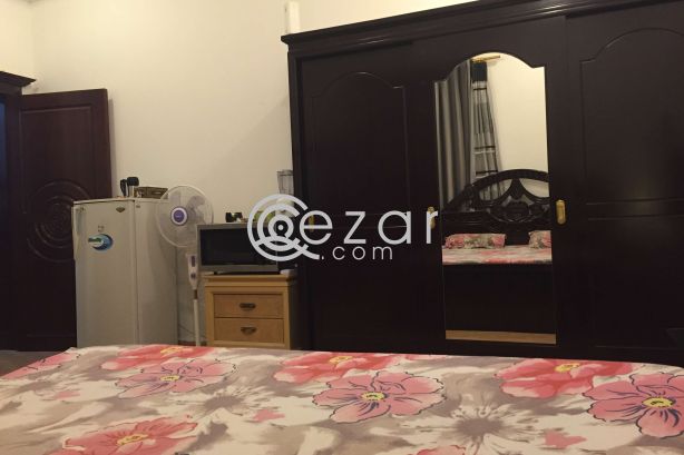 Neat & Clean Spacious Decent Villa Flat Portion @ Thumama Nr. New Airport photo 3