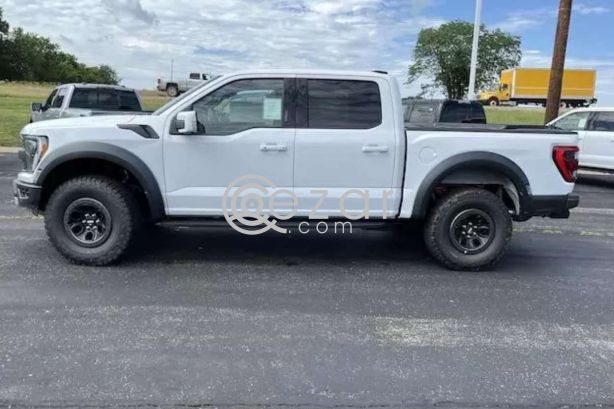 2022 Ford F-150 Raptor Black photo 4