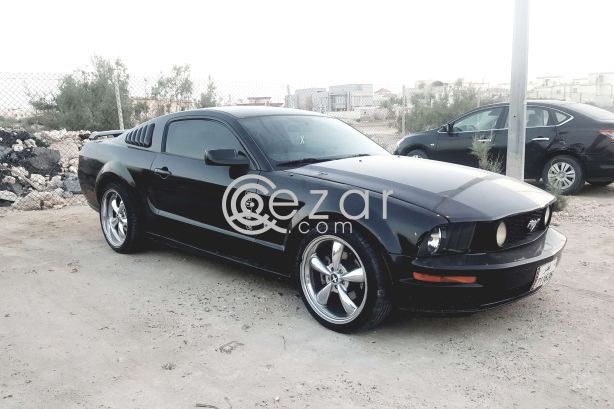 Ford mustang GT photo 2