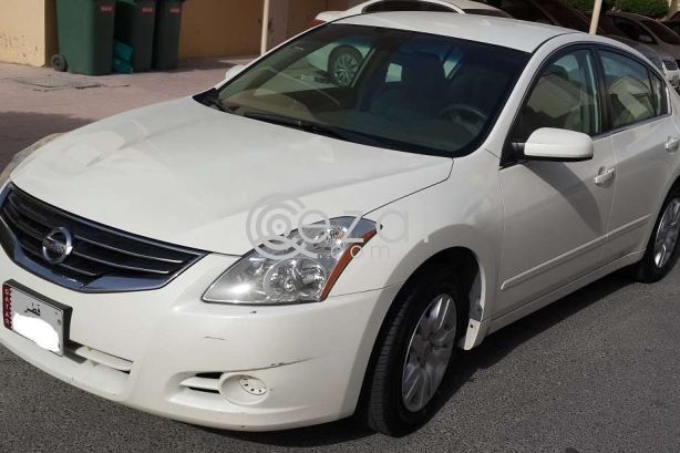 2012 Nissan Altima photo 1