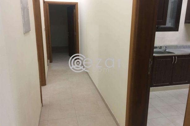Brand New 3 BHK proper flat apartment without gypsum partition available at muntaza fereej abdul azeez near apolo clinic signal only for family photo 4