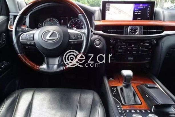 2016 Lexus LX 570 Base photo 2
