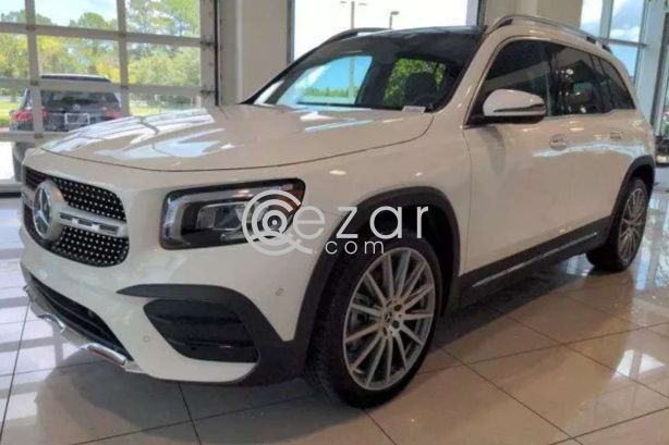 2021 Mercedes-Benz GLB 250 Base 4MATIC photo 1