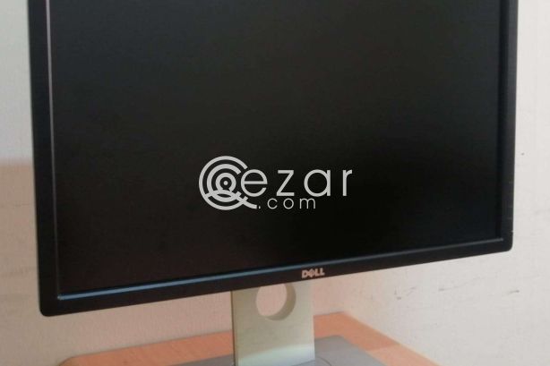 Dell Monitor 24 inches  Adjustable and Rotatable photo 6