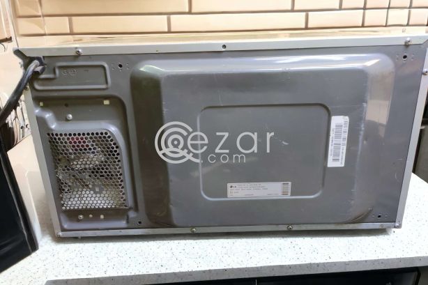 LG Microwave Oven MS5644GMS 56 Ltr photo 4