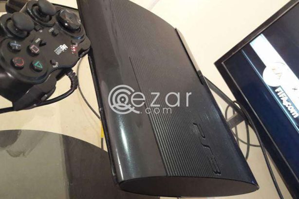 PS 3 500 GB urgent with 1 control and 1 fifa 13 photo 1