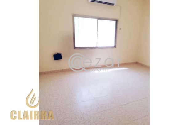 Spacious, Clean and Renovated 6 BR Villa photo 4