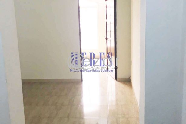 1 BHK Unfurnished in Abu Hamour photo 4