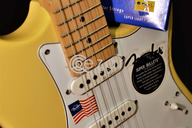 Fender Strat Electric Guitar photo 1