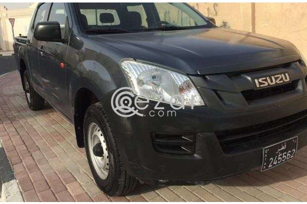 2013 Isuzu DMAX photo 1