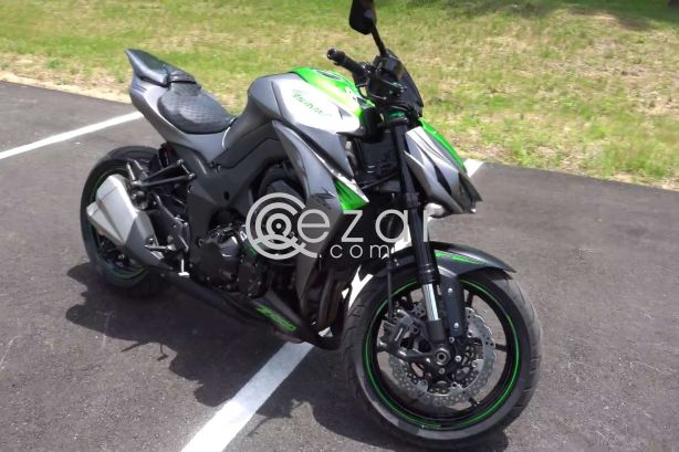 2016 Kawasaki Z1000 ABS WhatsApp photo 1