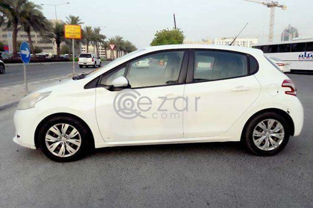 Peugeot 208 Model 2013 photo 1