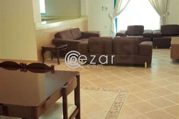 No Commission..Fully Furnished Compound villa, 5BHK Available in Thumama and Roudat photo 1