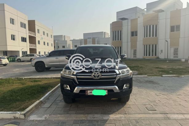 Toyota Land Cruiser GXR V8 photo 3