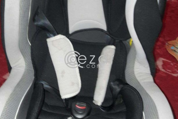 Baby car seat from baby shop photo 1