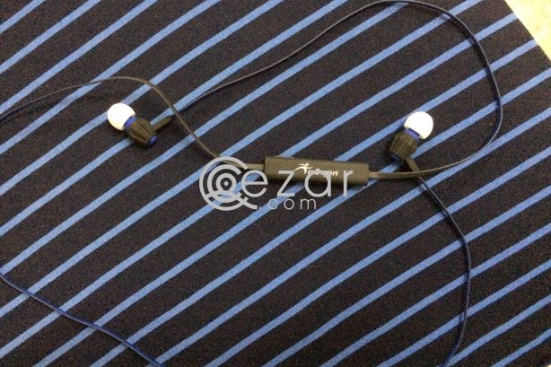 Cell sports Bluetooth headset photo 1