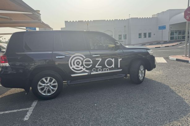 Toyota Land Cruiser GXR V8 photo 2