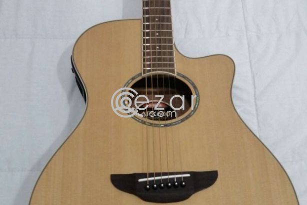 Yamaha Acoustic Guitar photo 1