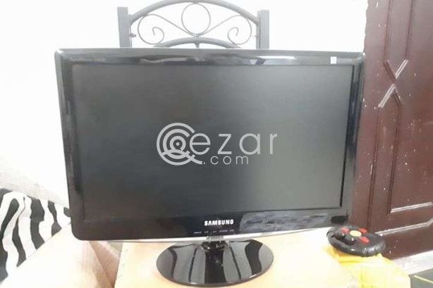 Samsung MONITOR 21" for Sale Qr.300 photo 3