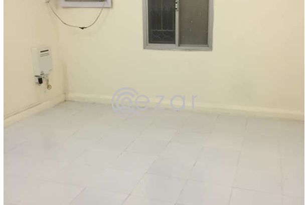 FULLY FURNISHED AND UN FURNISHED ONE STUDIO, ONE BHK,TWO BHK  ROOMS AVAILABLE photo 1
