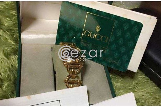Authentic Gucci watch for women photo 3
