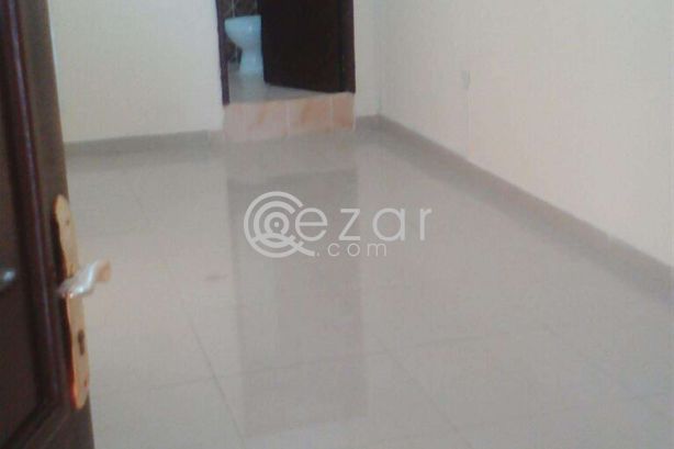 Very Nice Location 1 Bedroom for rent in Ain Khalid photo 5