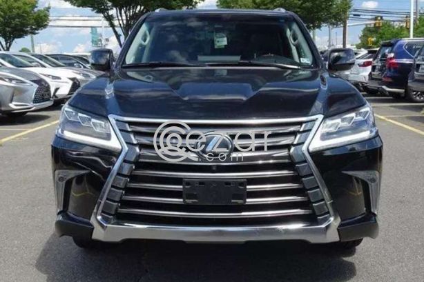 2016 Lexus LX 570 Base photo 3