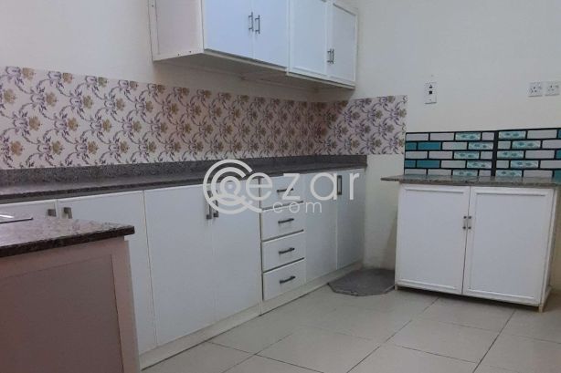 Studio type & Family rooms & Female bed space available in Al Sadd photo 6