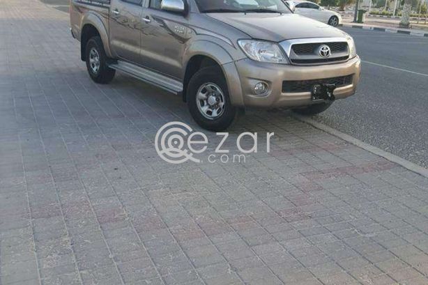 Full option Toyota pickup without accident photo 1