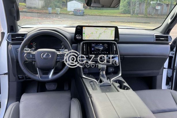 Neatly 2022 Lexus LX 600 Premium photo 2