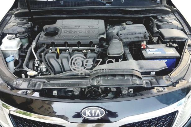 2011 Kia Optima photo 2