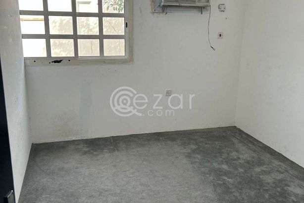 1  BHK AVAILABLE IN AL AZIZYAH ( NO COMMISSION ) photo 1