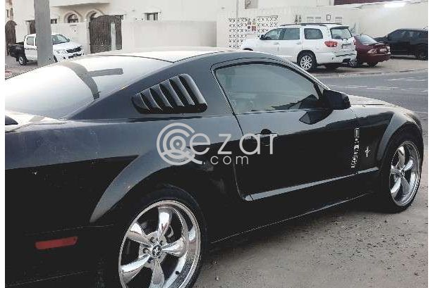 Ford mustang GT photo 1