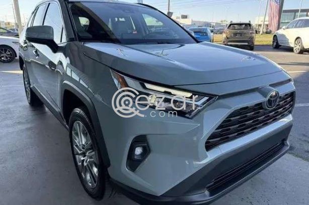 Buy Neatly  Used 2023 Toyota RAV4 XLE Premium photo 2