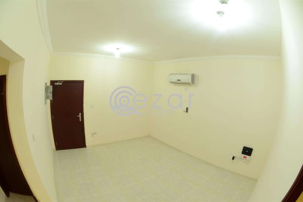 UNFURNISHED 2-BEDROOM APARTMENT : UMM GHUWALINA photo 3