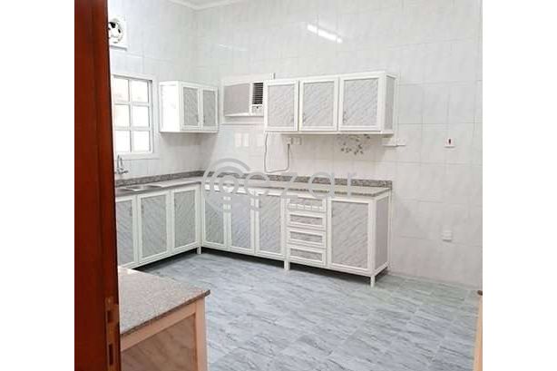 3 Bhk Portion Available for Rent in a Villa in Al Mamoura Area photo 2