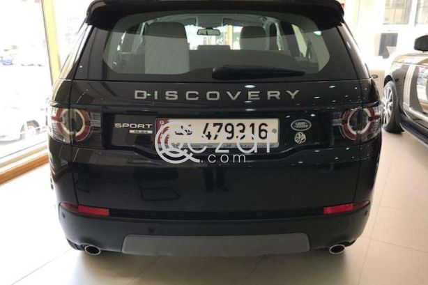2016 Land Rover Discovery Sport SE photo 4