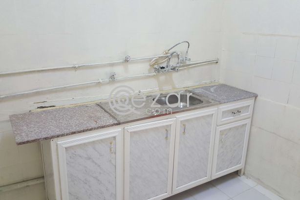 2 bedroom house for rent photo 3