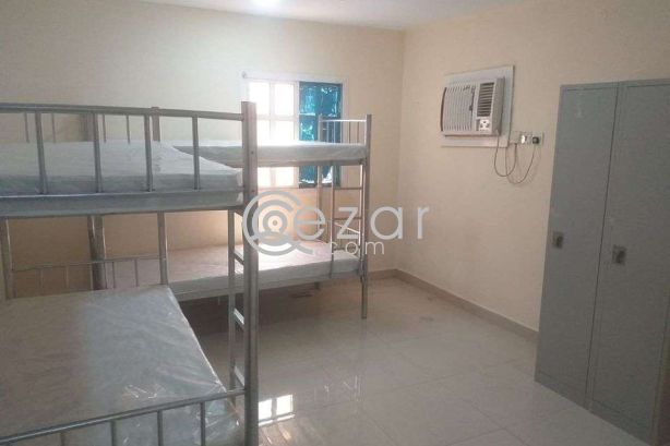 Bed space available for ladies in AL Nasr near mirqab mall photo 1