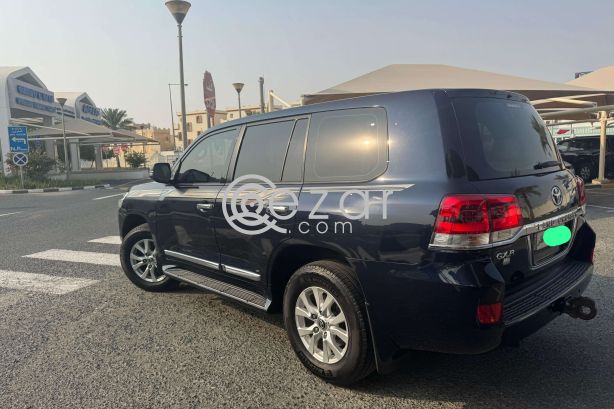 Toyota Land Cruiser GXR V8 photo 9