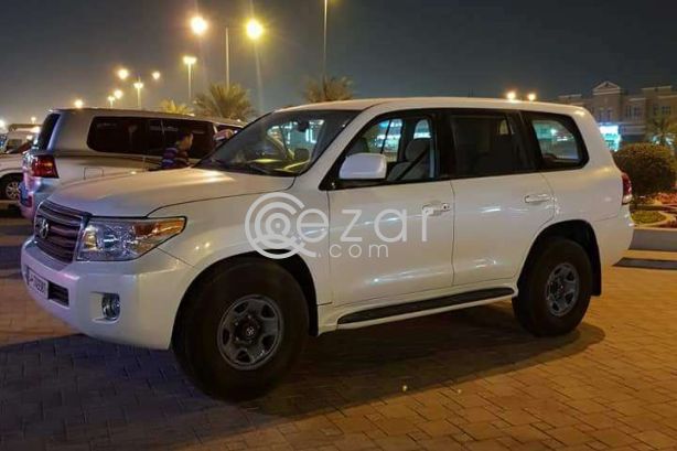 Land cruiser model 2011 in a very good condition photo 10
